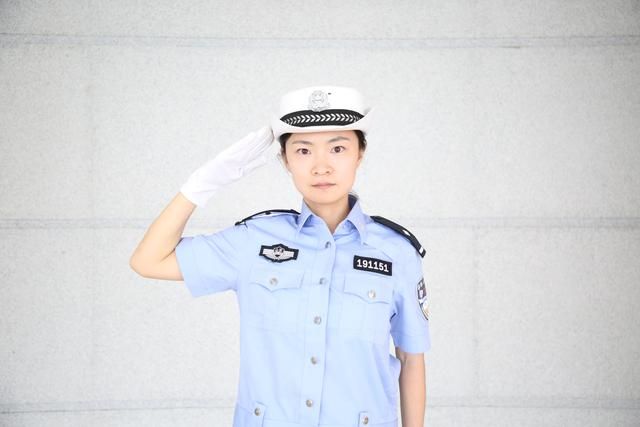 查老公位置又不想让他发现(永久封存的警号111871背后) 永久封存的警号“111871”背后,这对父女隔着生死“同框”