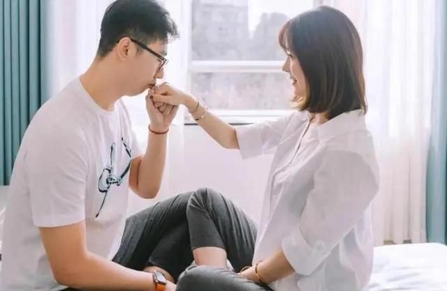 怎样和老婆微信聊天找话题(夫妻之间谈什么) 夫妻之间谈什么,怎么谈?