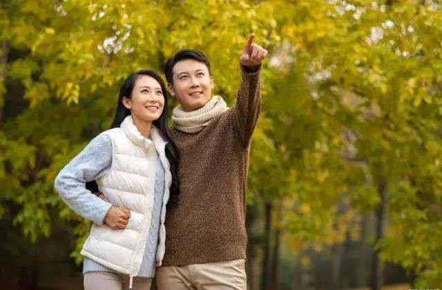 怎样和老婆微信聊天找话题(夫妻之间谈什么) 夫妻之间谈什么,怎么谈?
