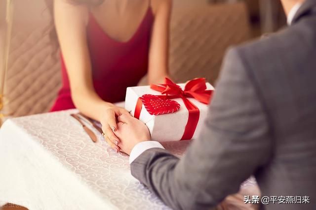 和情人开房记录被老婆查到，法庭上会成为出轨证据吗？