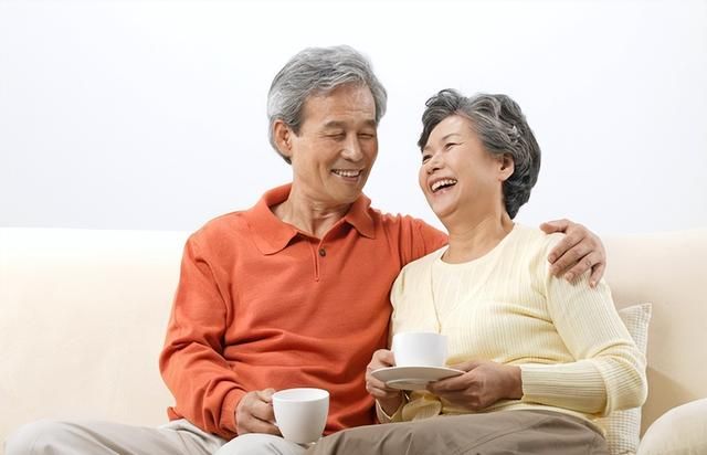 如果老伴先走了，儿女不在身边，做好4件事，就不怕晚景凄凉