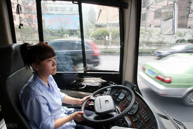 女朋友和别人开过房(我妻子暗地里出轨男同事) 我妻子暗地里出轨男同事,我离职后,却遭老婆羞辱3(故事)