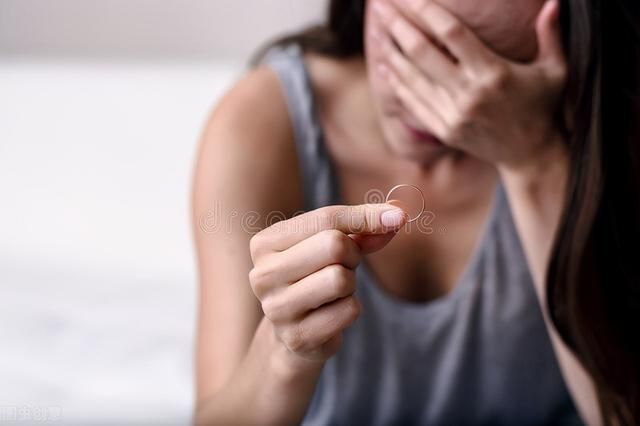 发现老公出轨女人最明智的做法(老公有外遇) 老公有外遇,3个处理方法,给男人致命一击,为自己争取最大利益
